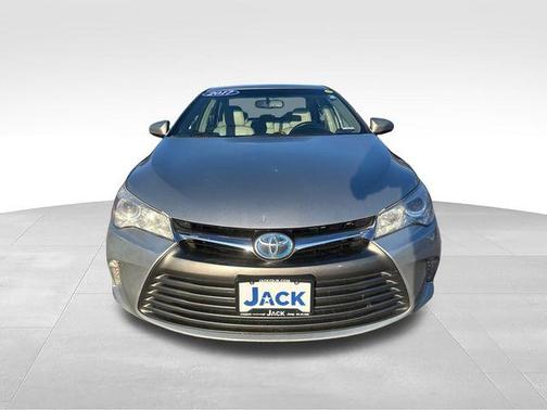 2017 Toyota Camry Hybrid XLE