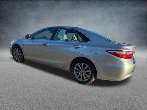 2017 Toyota Camry Hybrid XLE