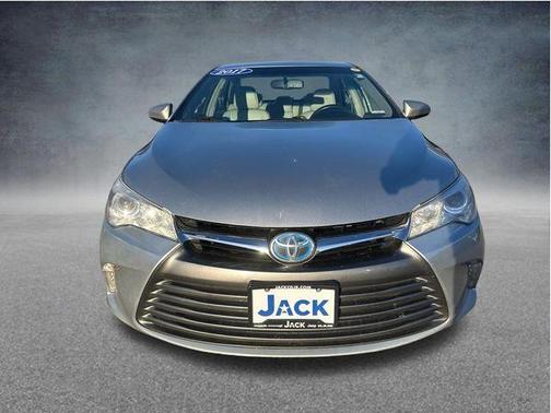 2017 Toyota Camry Hybrid XLE