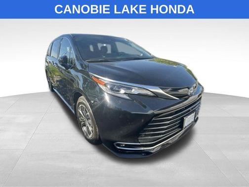 Midnight Black Metallic 2025 Toyota Sienna Platinum 7 Passenger