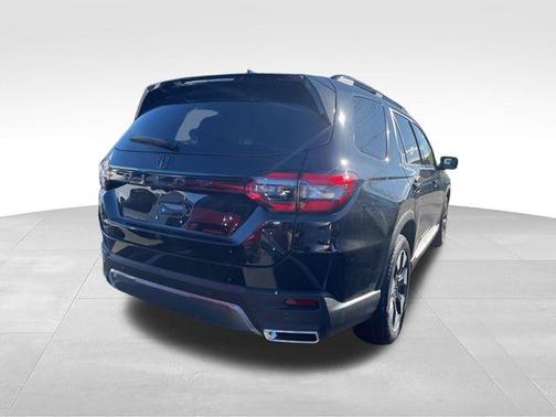 Crystal Black Pearl 2026 Honda Pilot Elite