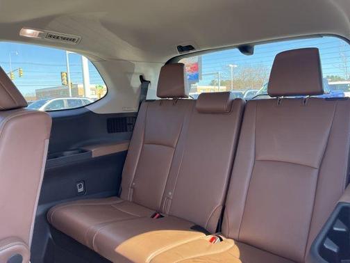 Storm 2024 Toyota Grand Highlander