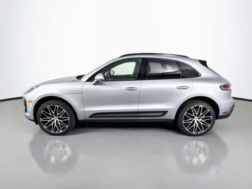 Dolomite Silver Metallic 2026 Porsche Macan Macan