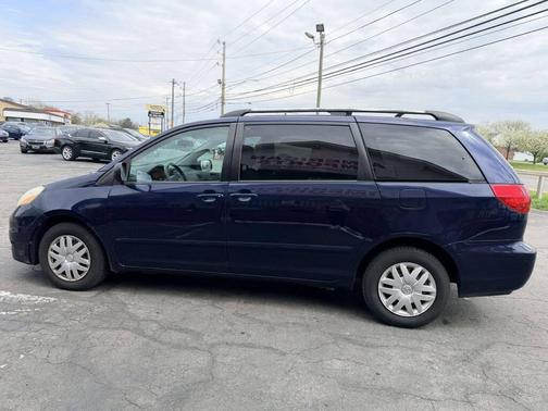 2006 Toyota Sienna CE