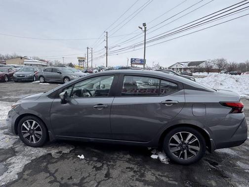 2020 Nissan Versa 1.6 SV