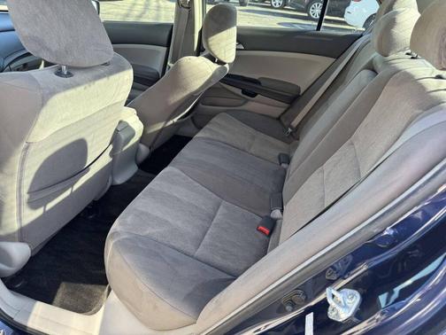 2009 Honda Accord LX 4dr Sedan 5A