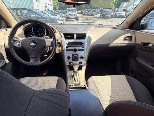 Gold Mist Metallic 2010 Chevrolet Malibu LS