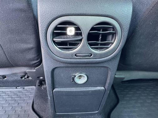 2009 Volkswagen Tiguan Base