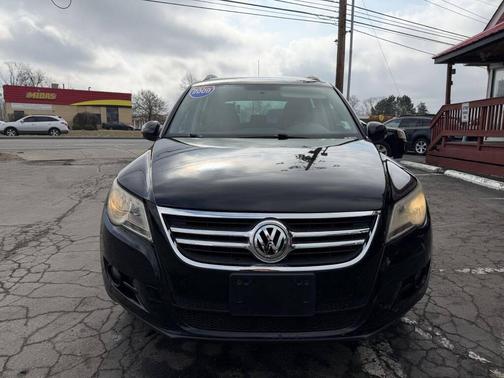 2009 Volkswagen Tiguan Base