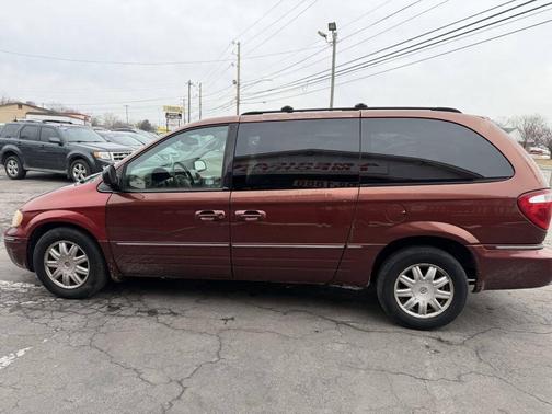 2007 Chrysler Town & Country Touring