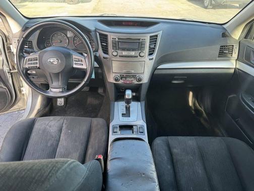 2013 Subaru Outback 2.5i Premium