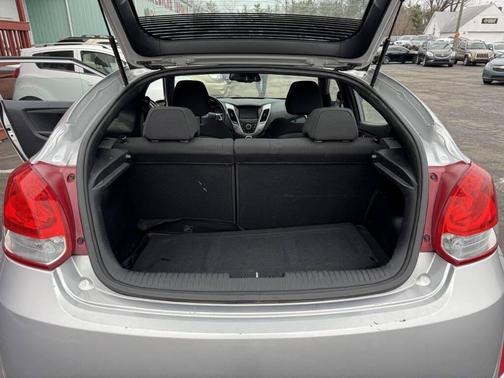 2017 Hyundai Veloster Value Edition