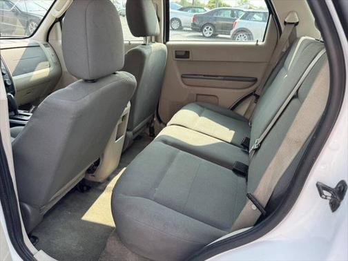 2009 Ford Escape XLS