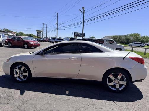 WHITE 2009 Pontiac G6 GT