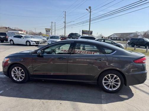 2020 Ford Fusion SE