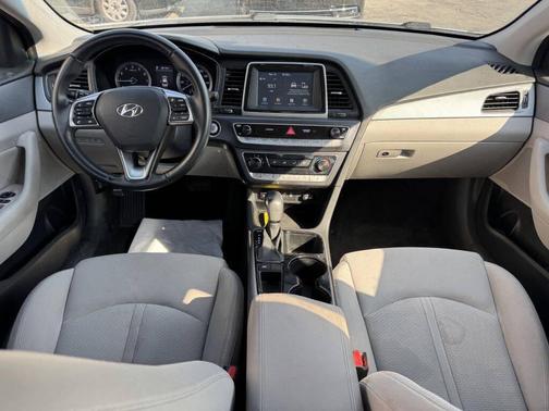 2018 Hyundai SONATA SEL
