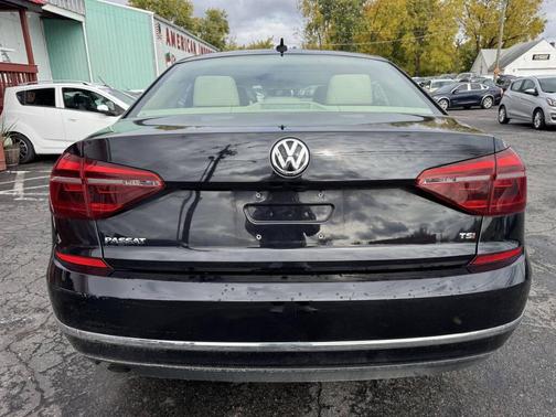 2019 Volkswagen Passat 2.0T Wolfsburg Edition
