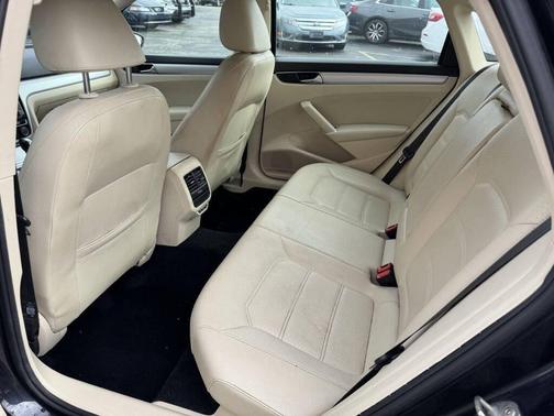 2019 Volkswagen Passat 2.0T Wolfsburg Edition