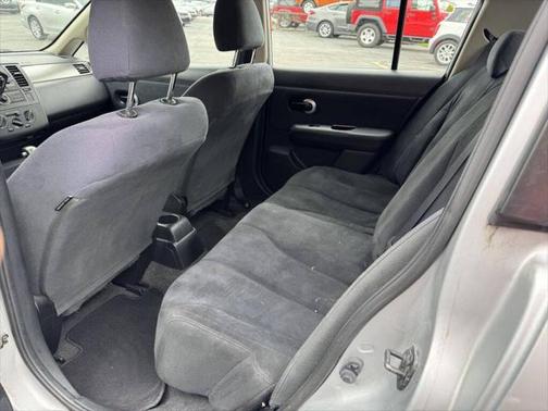 2009 Nissan Versa 1.8 S