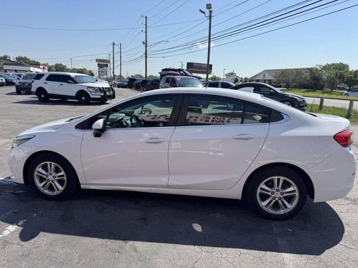 2017 Chevrolet Cruze LT