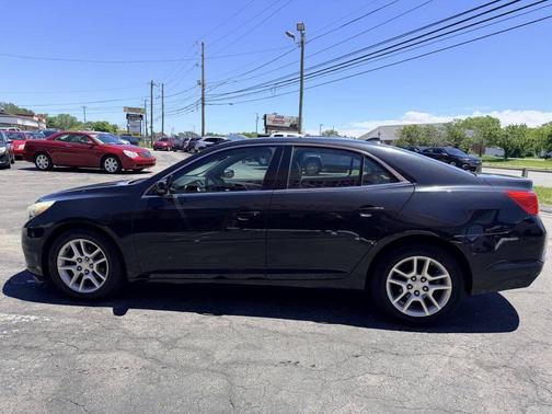 BLACK 2013 Chevrolet Malibu 1LT