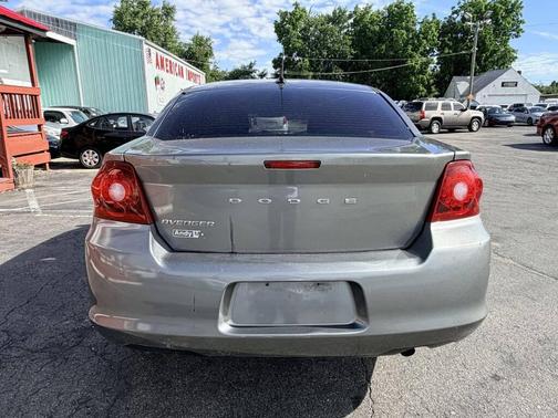Tungsten Metallic Clearcoat 2012 Dodge Avenger SE