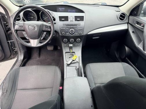 GRAY 2013 Mazda Mazda3 i Touring