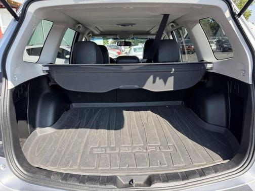 Ice Silver Metallic 2012 Subaru Forester 2.5X