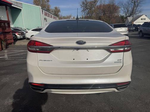 2017 Ford Fusion SE
