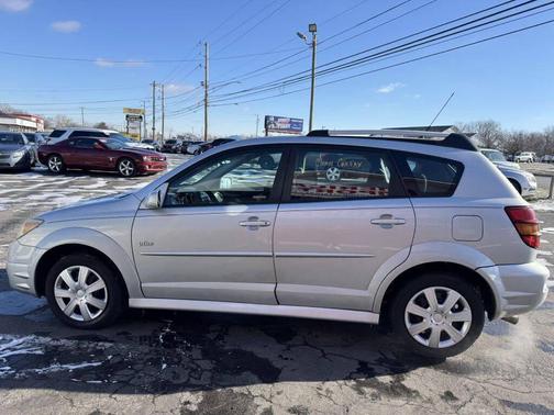 2006 Pontiac Vibe Base
