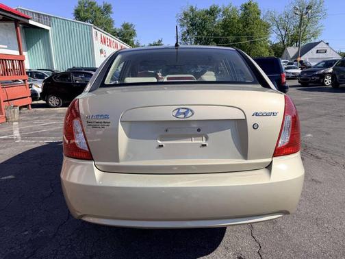 GOLD 2006 Hyundai Accent GLS