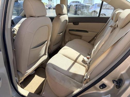 GOLD 2006 Hyundai Accent GLS