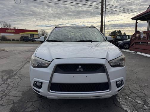 2011 Mitsubishi Outlander Sport SE