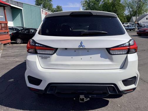Pearl White 2020 Mitsubishi Outlander Sport 2.0 ES