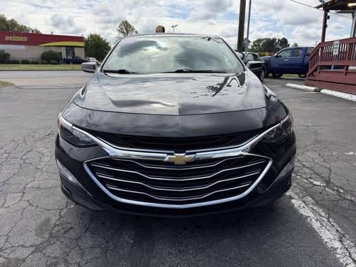 2021 Chevrolet Malibu FWD LT