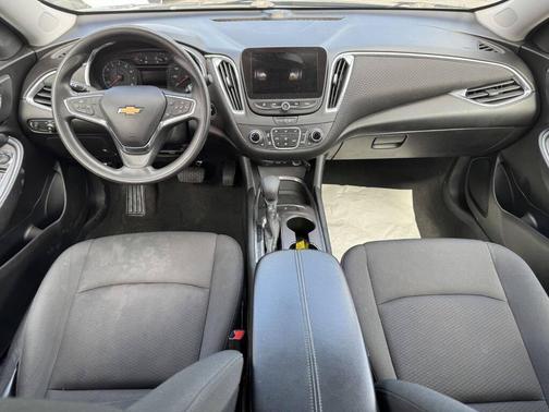 2021 Chevrolet Malibu FWD LT