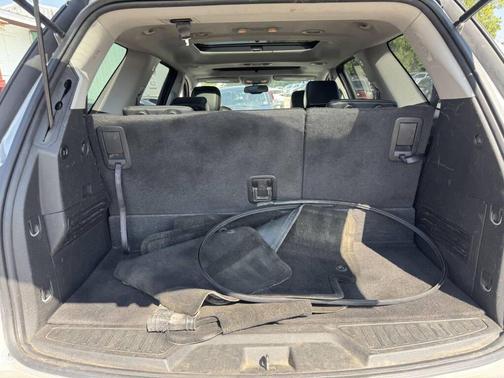 Quicksilver Metallic 2014 GMC Acadia SLT-1