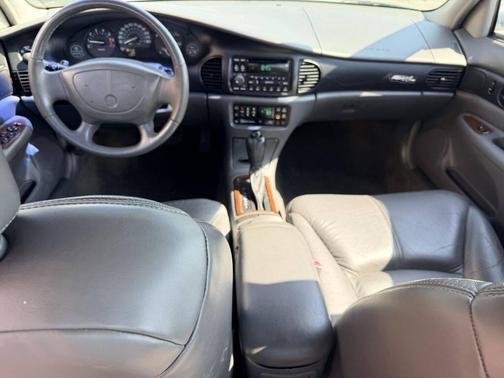 Sterling Silver Metallic 2002 Buick Regal LS