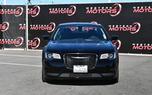 2022 Chrysler 300 Touring