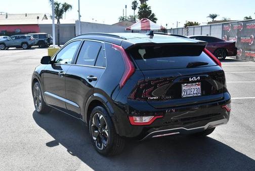 Aurora Black Pearl 2023 Kia Niro EV Wind