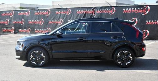 Aurora Black Pearl 2023 Kia Niro EV Wind