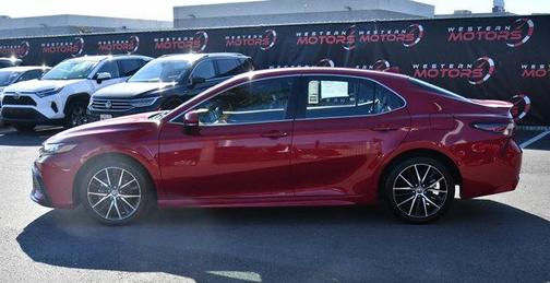 2024 Toyota Camry SE