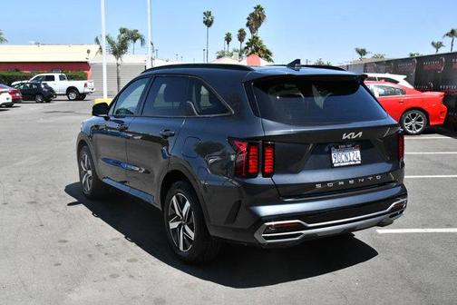 2022 Kia Sorento S