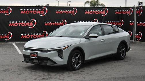 2025 Kia K4 
