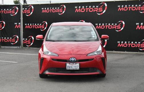 2021 Toyota Prius LE