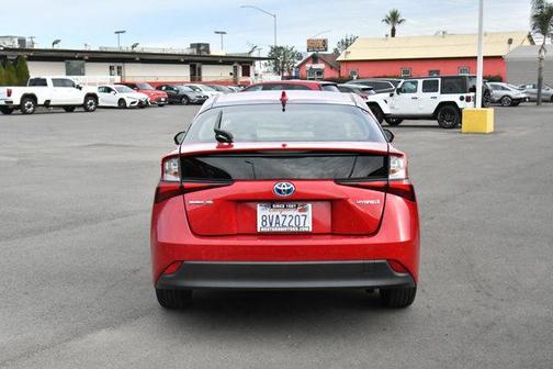 2021 Toyota Prius LE