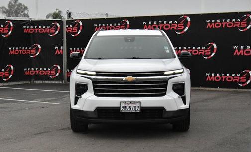 2024 Chevrolet Traverse LT