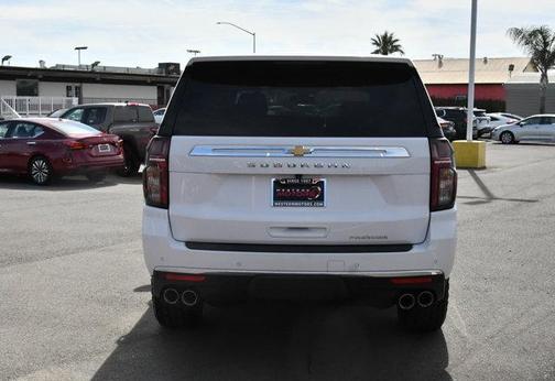 Summit White 2022 Chevrolet Suburban Premier
