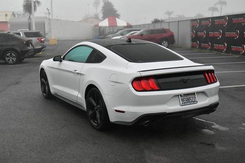 2022 Ford Mustang EcoBoost