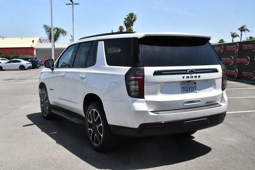Iridescent Pearl Tricoat 2023 Chevrolet Tahoe RST